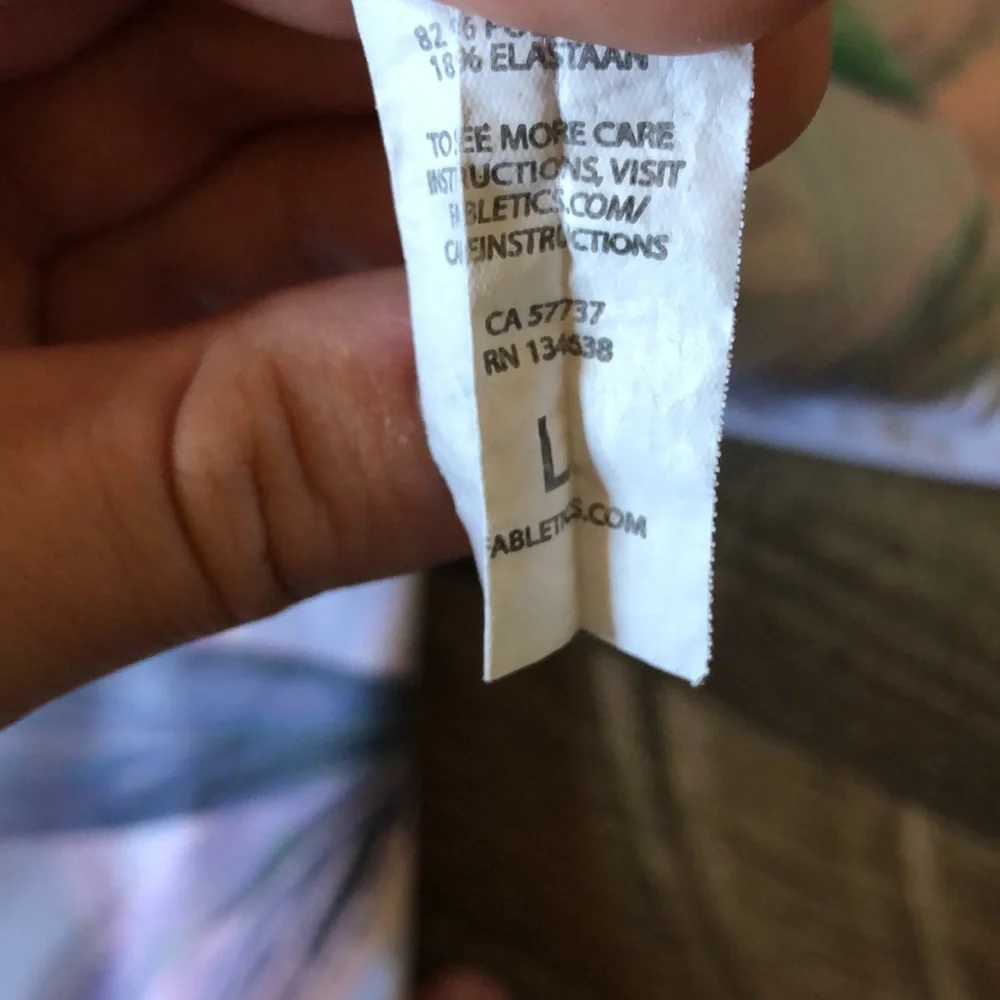 Fabletics leggings - Picture 8 of 8